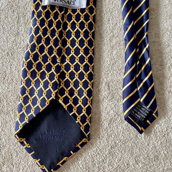 Versace men tie - Picture 3 of 4